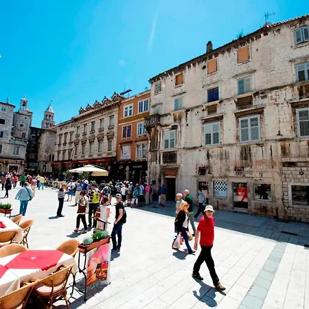 Apartment Fabula - W Balcony 4 Min Walk To Split