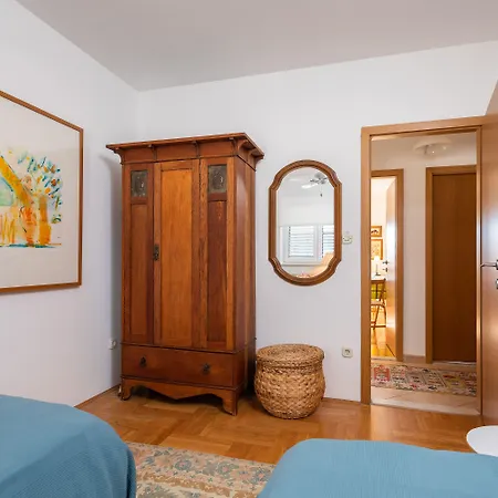 Fabula - W Balcony 4 Min Walk To 公寓
